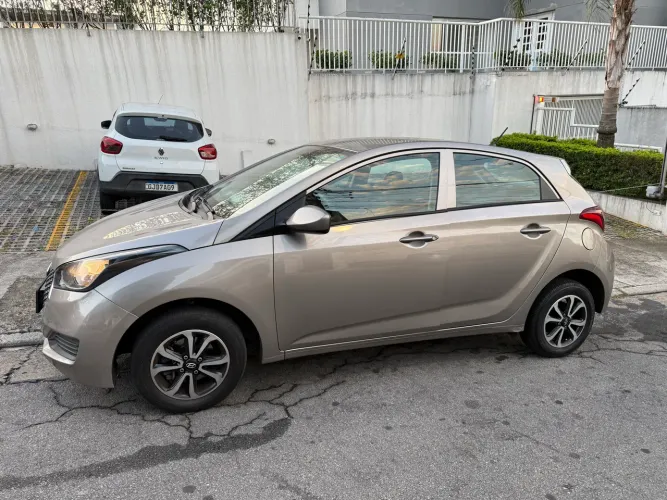 Hyundai HB20 Unique 1.0 Flex 12V Mec. 2019