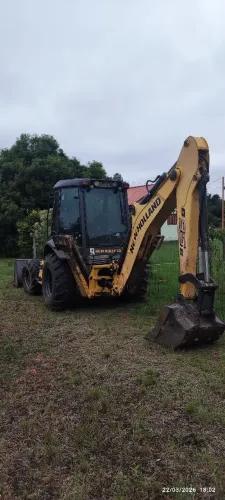 retroescavadeira New Holland b95b *