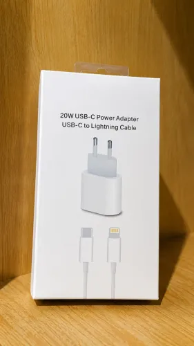 Carregador De Celular 20w Usb-c + Cabo Lightning Rápido