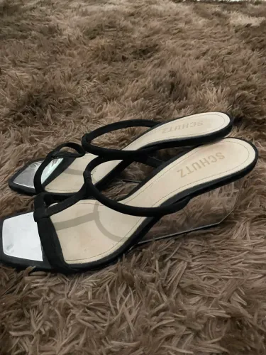 Sandália Mule Salto Anabela Espelhado Preta