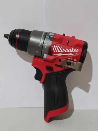 Parafusadeira Furadeira Impacto Milwaukee 12v Fuel 3404-20 Nova Original Importada