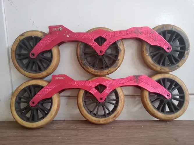 Frame para patins com rodas 125mm