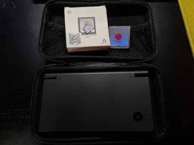 Nintendo DSi Black Japonês com DSPico, melhor que R4