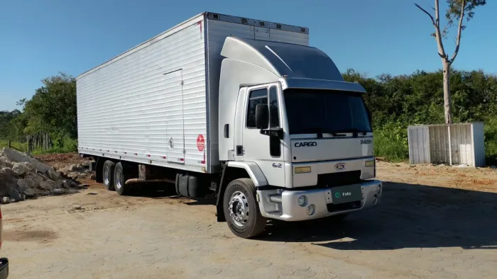 Ford cargo 2422
