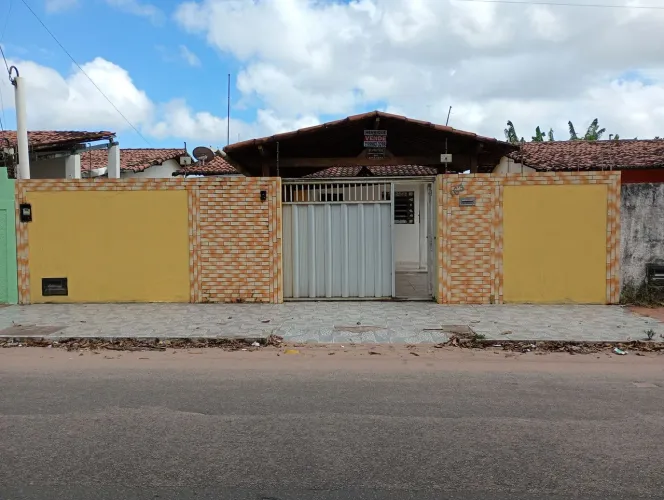 Csa Esc.Pub. Res. ou Comer Rua Principal