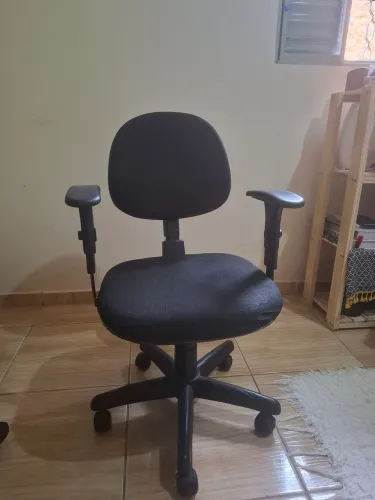 Cadeira escritório R$220