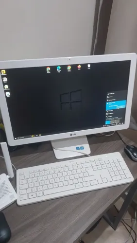 Computador LG All-in-One 21.5" Completo - Lindo, Compacto e Pronto para Uso!