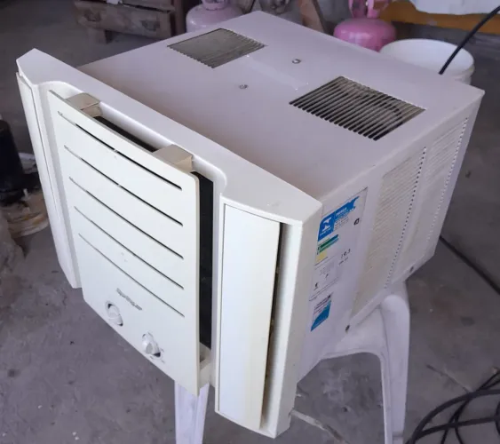 Ar Condicionado springer 10 mil btus funcionando perfeitamente 