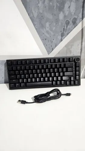 teclado gamer AJAZZ AK820. (preto com led branco)