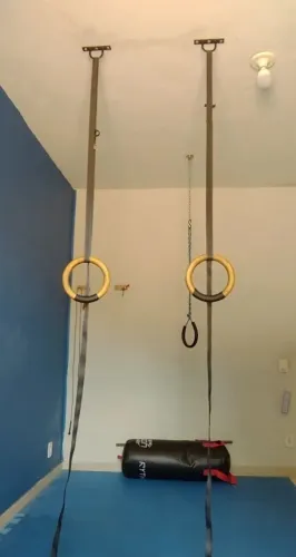 Argolas de treino + suporte de fixação no Teto