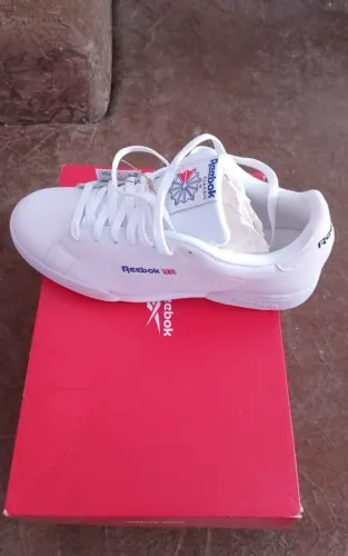 Tenis reebok masculino importado classico