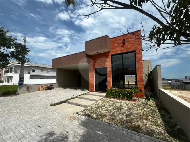 Casa com 3 quartos à venda ou para locação em Terras de santo antônio - SP