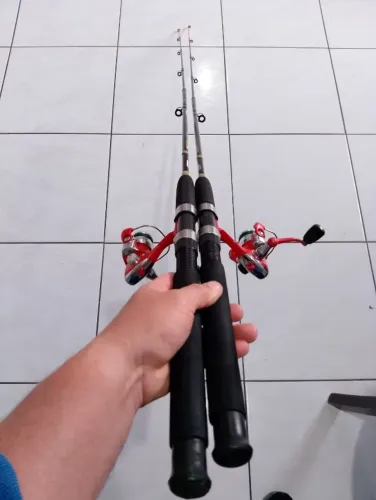 Molinete JOKER 1000 + vara de pesca 1,63m ação rápida
