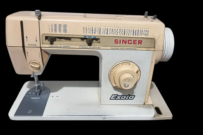 Máquina Singer Exata + móvel de madeira original