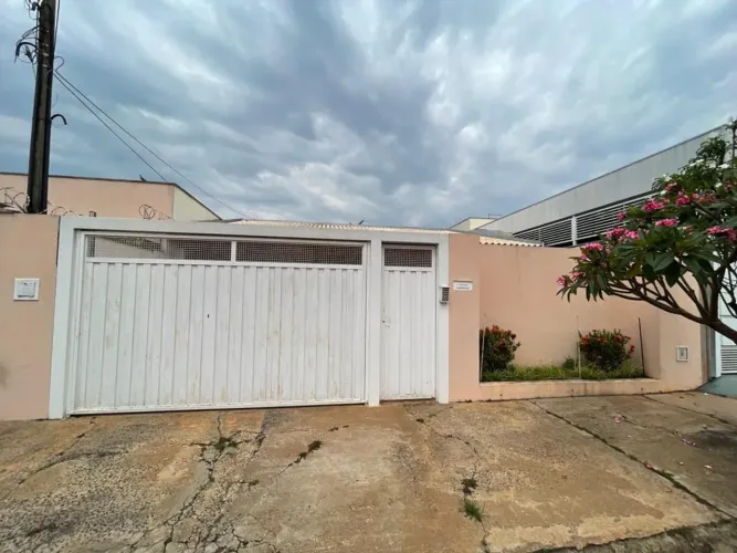 Casa com 3 dormitórios à venda, 133 m² por R$ 540.000,00 - Parque Residencial Santa Gertru