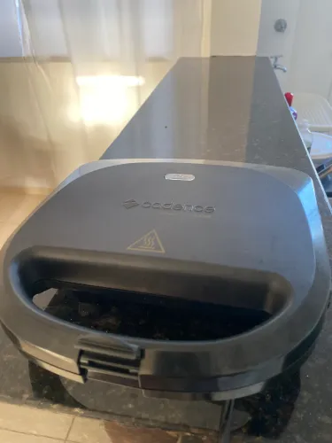 Sanduicheira e mini Grill