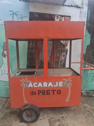 Vendo um carrinho de acaraje em bom estado