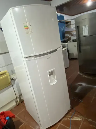 Geladeira Consul gelo seco 