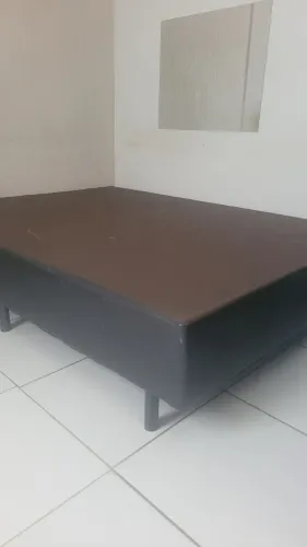 Oportunidade! Base de cama