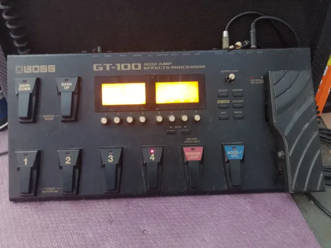 Pedaleira Boss GT 100 S/bag troco