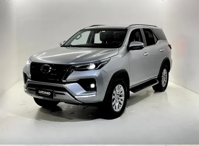 Toyota Hilux SW4 SRX 4X4 2.8 TDI 16V Dies. Aut. 2021