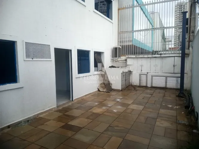 Prédio Comercial com 10 salas 8 banheiros próximo ao metrô Tatuapé
