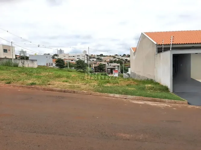 Terreno à venda em Ibiporã - Rua Nazareno Pizze