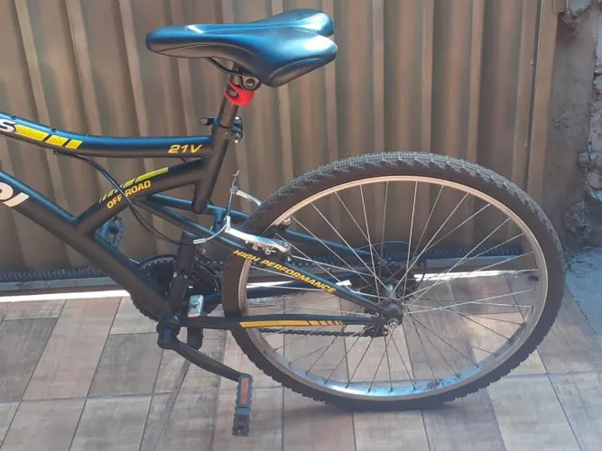 Bicicleta Caloi Andes aro 26 - Pouco uso. Perfeito estado. Dourados-MS