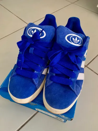 VENDO ADIDAS CAMPUS 00 TAMANHO: 41
