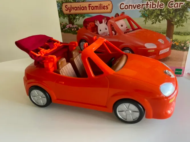 Carro conversível Sylvanian Families