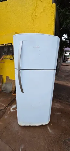 geladeira continental frost free 440L usada marcas de uso ENTREGA GRÁTIS