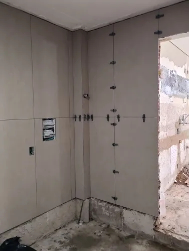 Faso serviço de pedreiro, bombeiro hidráulico e pintura 