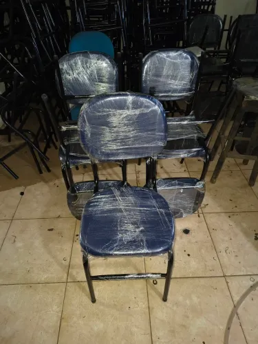 Cadeira pra escritório modelo secretaria fixa R$99,00