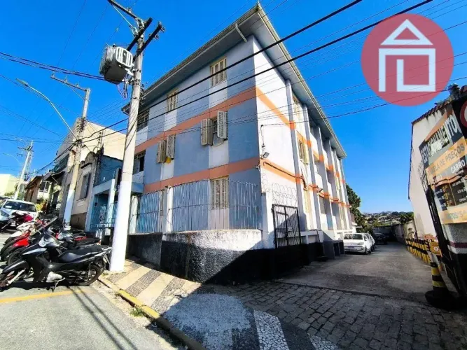 Apartamento com 2 dormitórios para alugar, 70 m² por R$ 2.000,00/mês - Centro - Bragança P