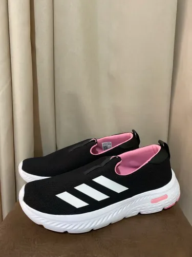 Tênis Adidas Slip Cloudfoam Novo tamanho 42