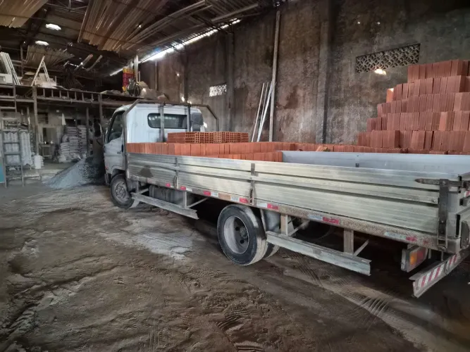 Caminhão HD78