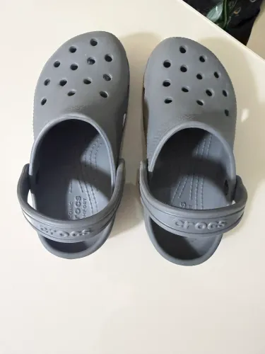 Vendo crocs infantil