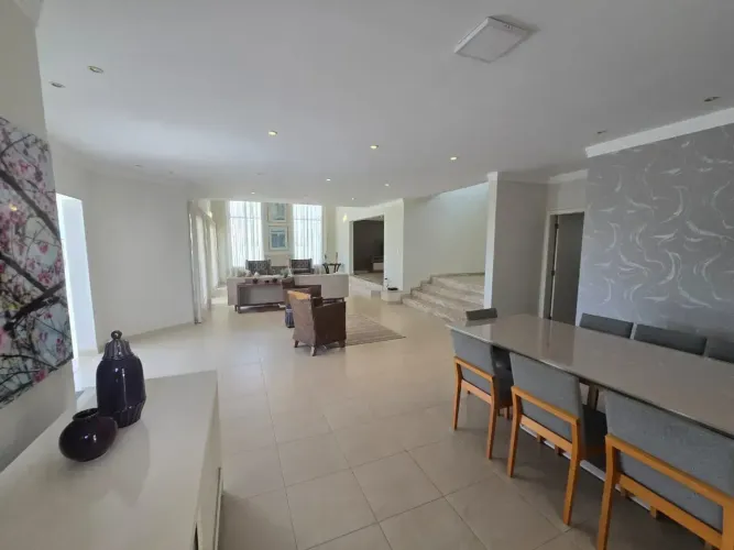 Casa à venda, alto padrão, Vinhedo, 4 suítes, linda e aconchegante, 525m