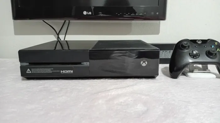 XBOX ONE Com Caixa
