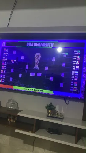 Televisão TCL 