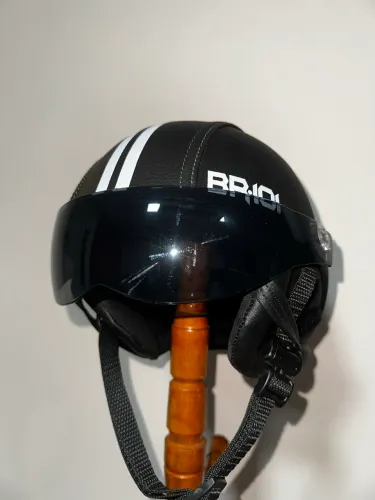 CAPACETE PARA BICICLETAS E SCOOTERS ELETRICAS