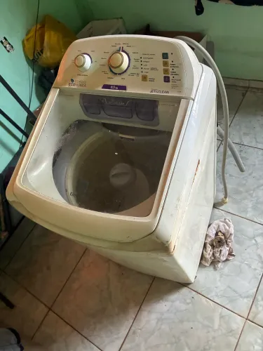 Máquina de lavar eletrolux