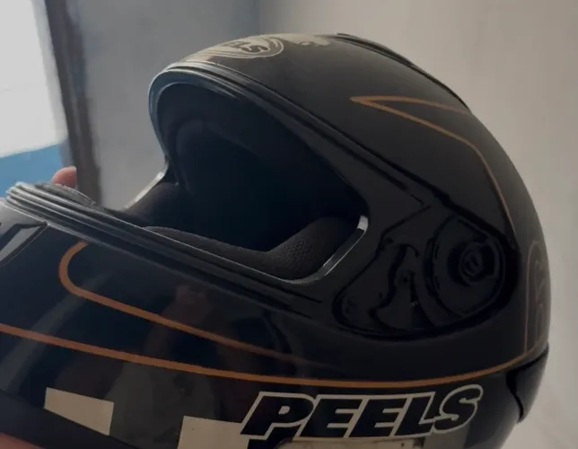 Capacete