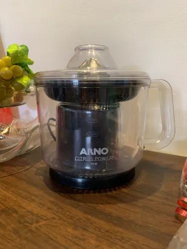 Espremedor de laranja Arno