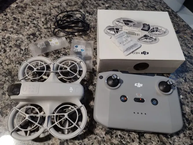 Drone Ultraleve DJI Neo Fly + Controle RC-N3 Aceito Trocas 