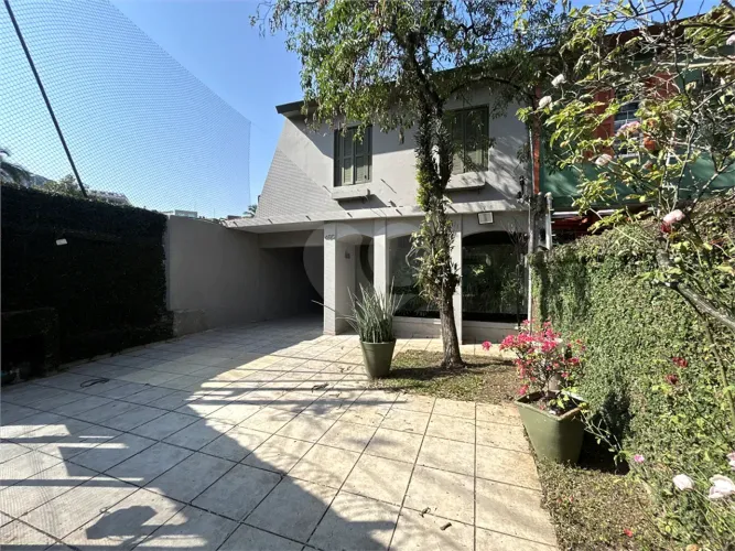 Casa - Residencial / Comercial - Vila Nova Conceição - 3 Quartos 3 Vagas - Venda / Compra 