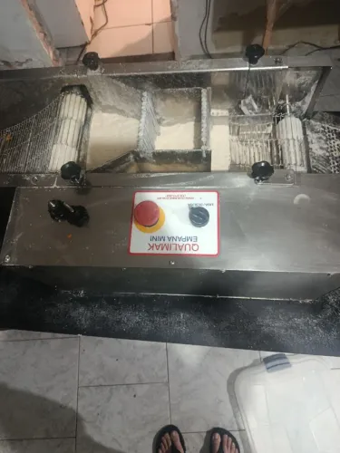 Empanadeira de salgadinhos