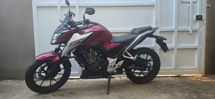 Honda CB300 Twister