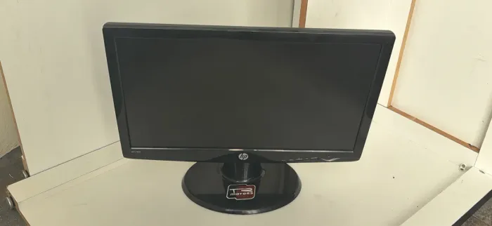 Monitor HP 18.5" Widescreen LCD - Modelo L185b - Perfeito Estado