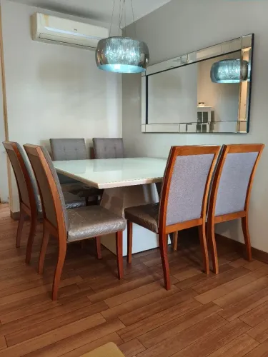 Mesa quadrada laca branca + 6 cadeiras madeira maciça